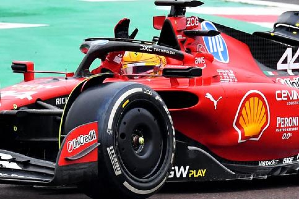 Jacques Villeneuve : « Ferrari et Lewis Hamilton, c’est un binôme de rêve en F1. S’il gagnait, ce serait génial ! »