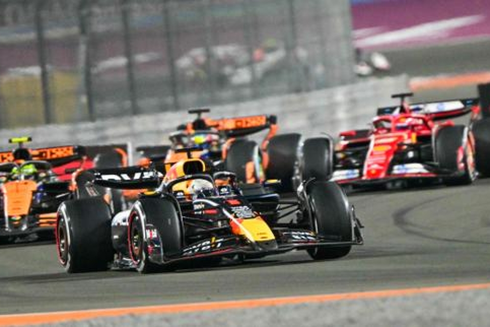 Formule 1 : Verstappen vainqueur au Qatar, McLaren et Ferrari pimentent le classement des constructeurs