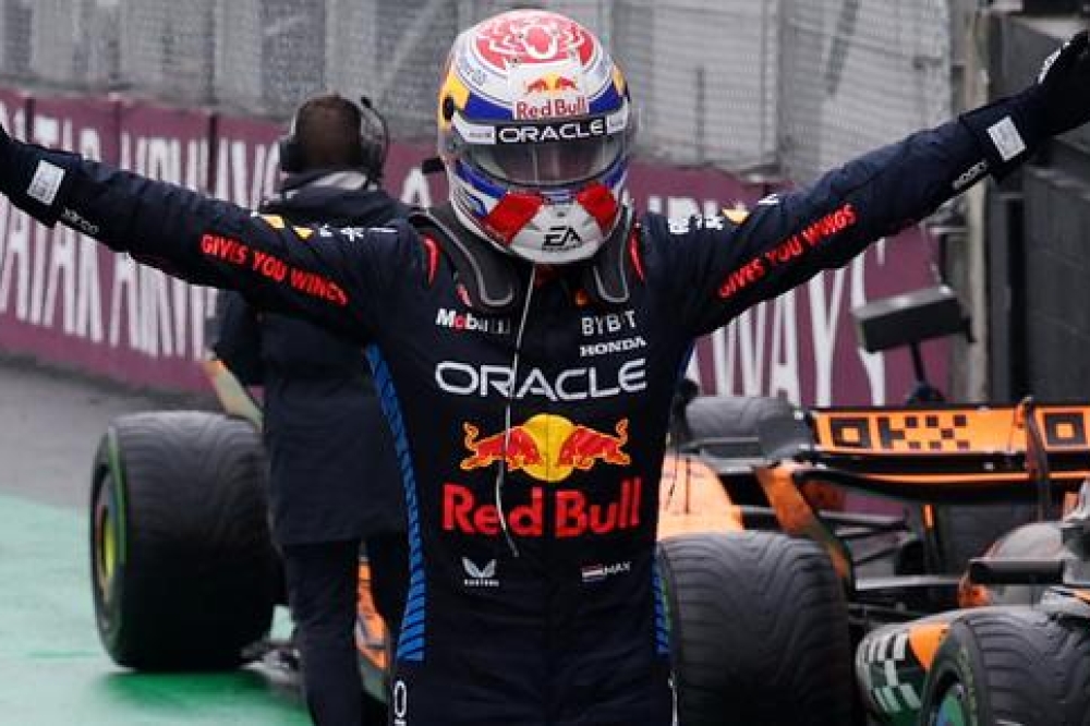F1 : Max Verstappen remporte le Grand Prix du Brésil à l’issue d’une course chaotique, les deux Alpine sur le podium