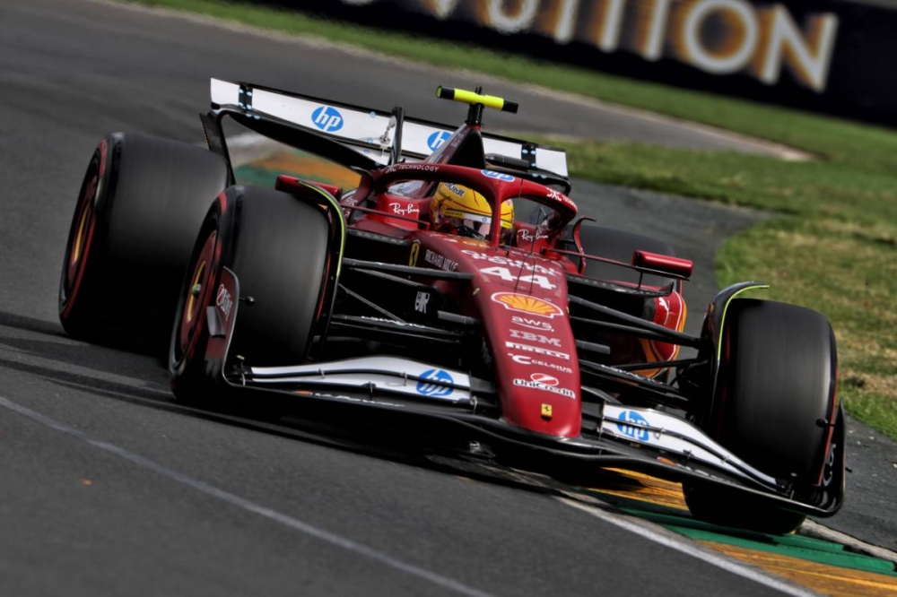 Lewis Hamilton en détresse chez Ferrari : sa SF-25 est incontrôlable