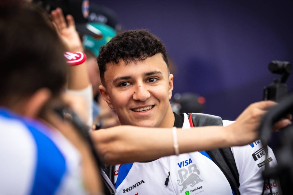 Coup de théâtre chez Red Bull : Isack Hadjar prêt à éjecter Liam Lawson