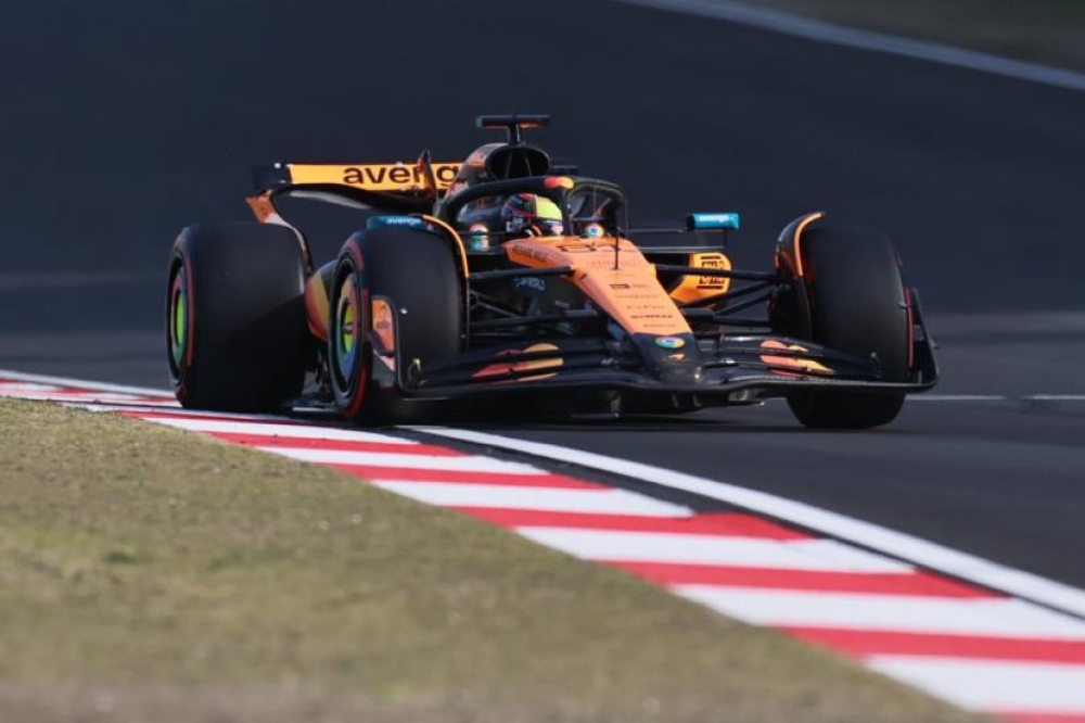 Impérial, Oscar Piastri remporte le GP de Chine devant son coéquipier chez McLaren Lando Norris