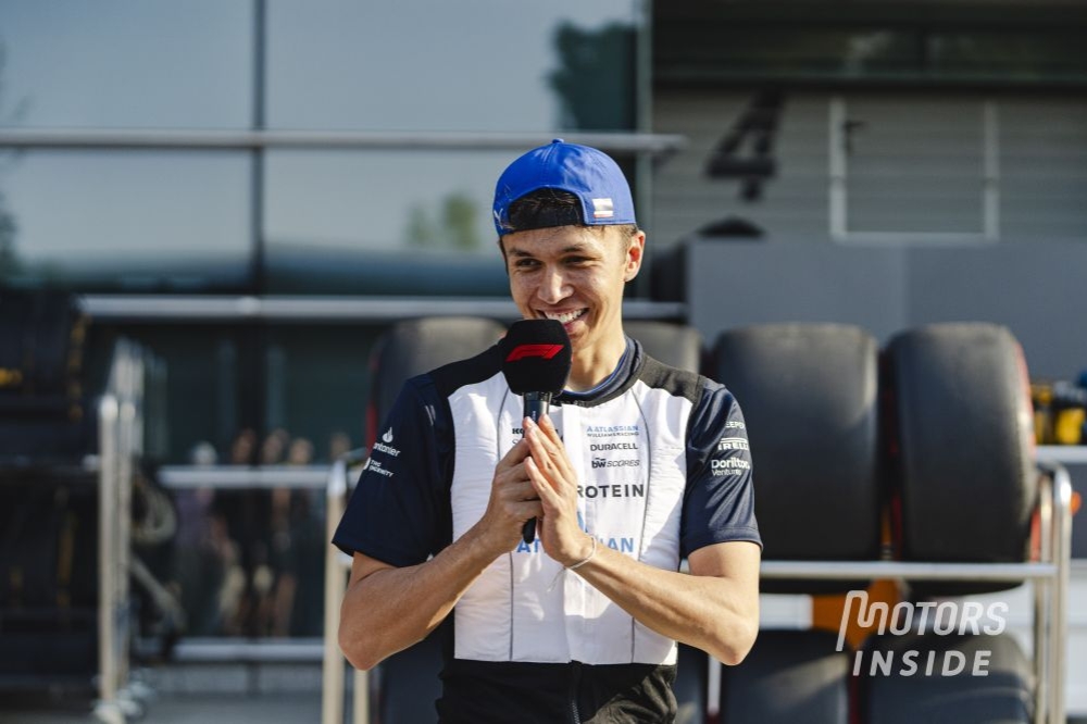 9e en Chine, Alexander Albon fait des étincelles en ce début de saison