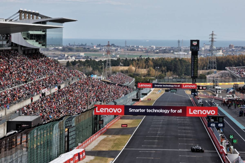 Pluie persistante à Suzuka : un casse-tête stratégique pour les écuries de F1
