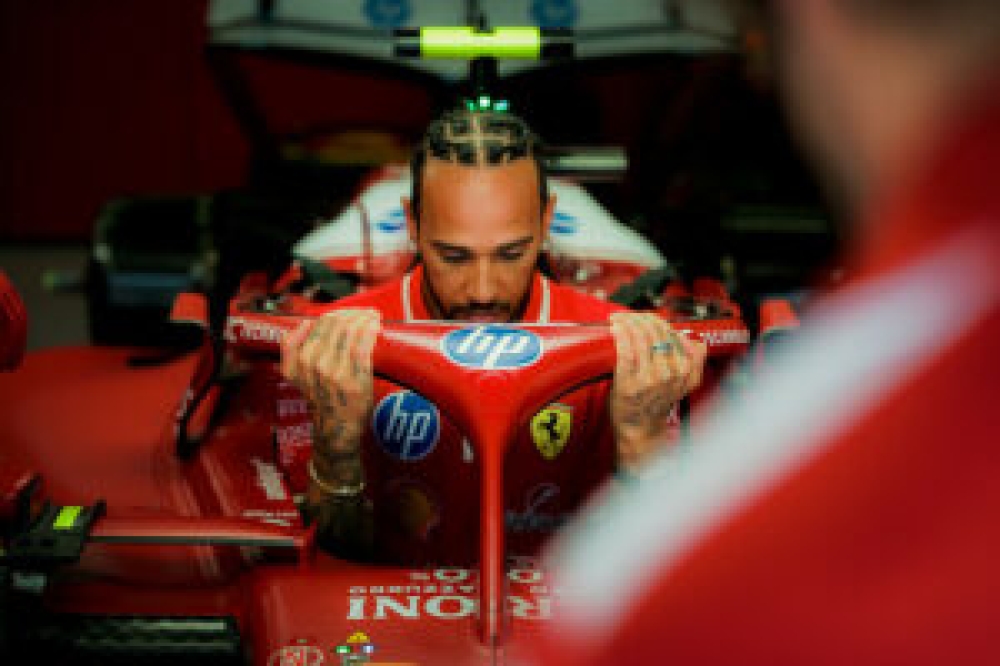 Ferrari a-t-elle interdit à Lewis Hamilton de se plaindre de sa monoplace ?