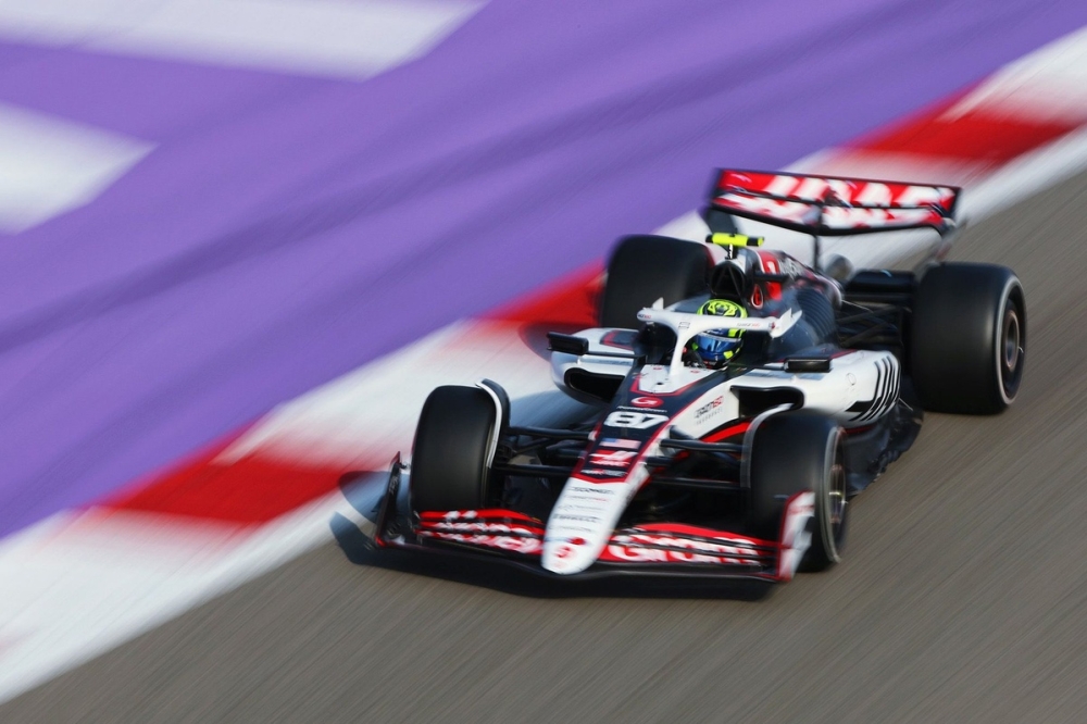 Comment Haas a réussi sa double entrée dans les points à Bahreïn