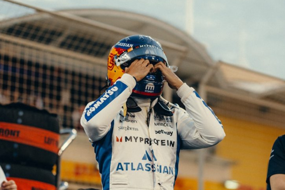 Carlos Sainz, sceptique sur le règlement 2026, plaide en faveur du V10