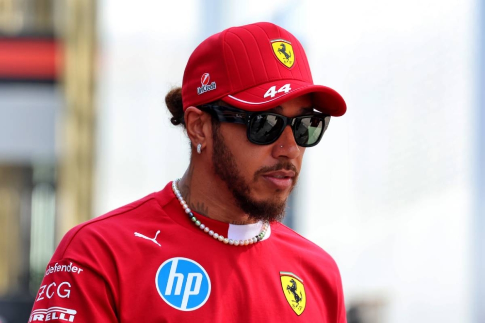 Lewis Hamilton en galère chez Ferrari ? Sebastian Vettel monte au créneau pour le défendre