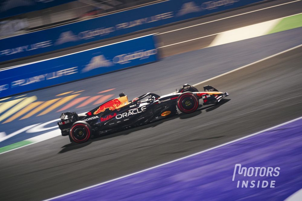 Grand Prix d'Arabie Saoudite Qualifications : Verstappen arrache la pole à Piastri pour 10 millièmes, Norris dans le mur