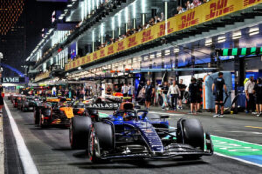 Vidéo – Carlos Sainz reste coincé dans sa Williams après le GP Formule 1 d’Arabie saoudite