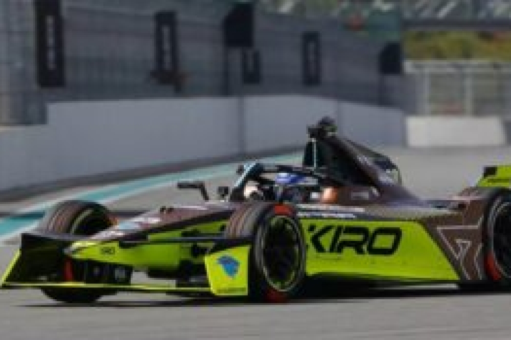 Quand Mr Beast est invité par la Formule E…et accidente la monoplace