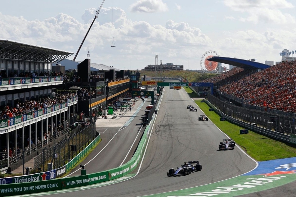 La vitesse dans les stands relevée sur deux GP pour plus de spectacle ?