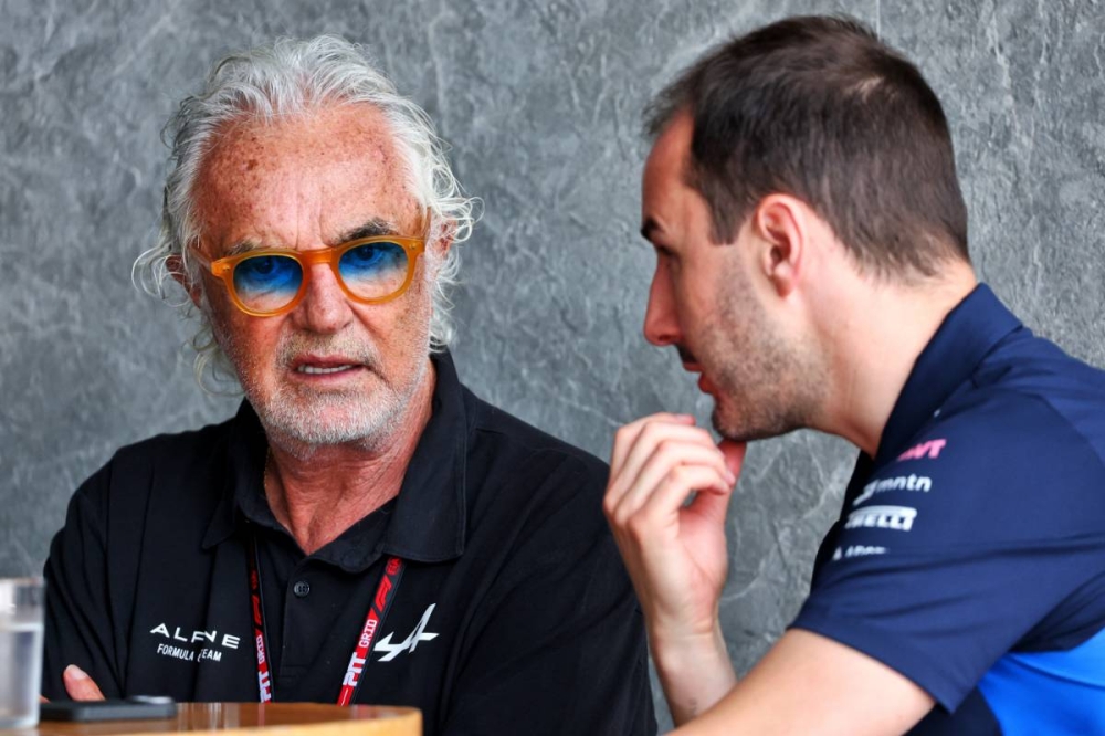 Tremblement de terre chez Alpine : Oliver Oakes s'en va, Flavio Briatore reprend les rênes