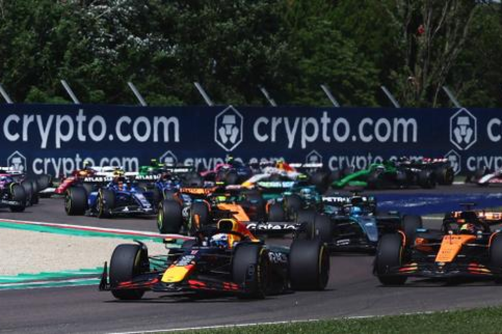 Max Verstappen donne une leçon aux McLaren lors du Grand Prix de formule 1 d’Imola