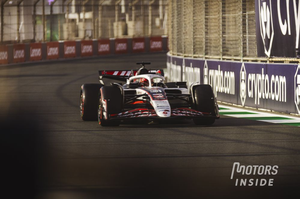 Haas fête ses dix ans de F1 à Goodwood avec Bearman et Ocon