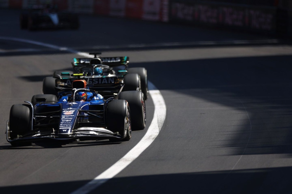 Albon et Sainz comprennent Russell et déplorent leur tactique de course