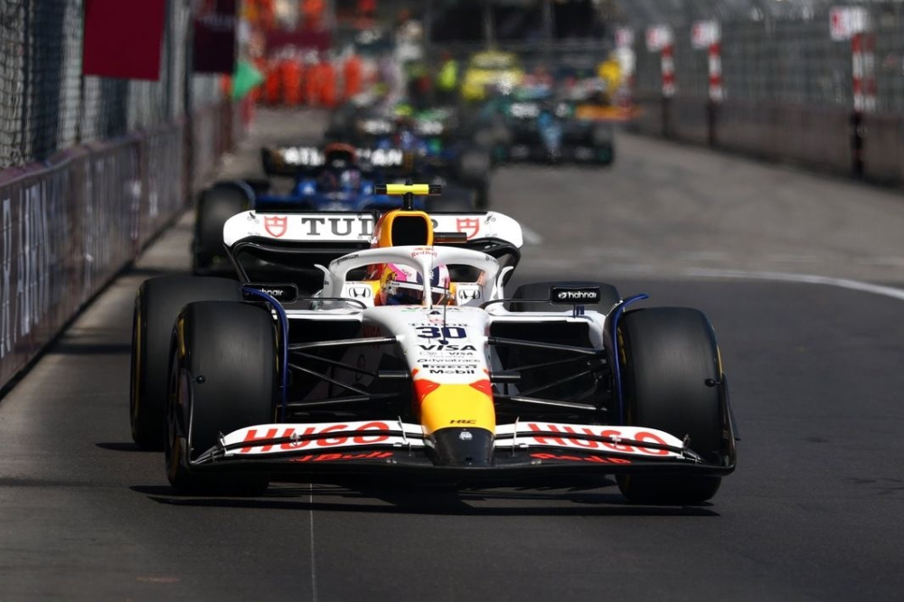 Lawson : Piloter lentement est 