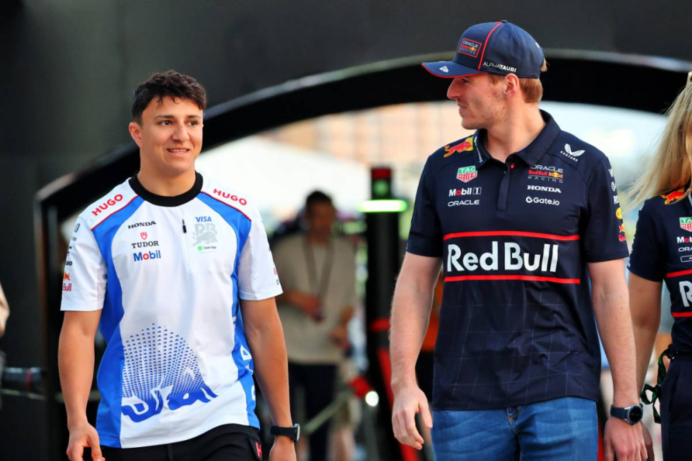 Christian Horner évoque la promotion future d'Isack Hadjar