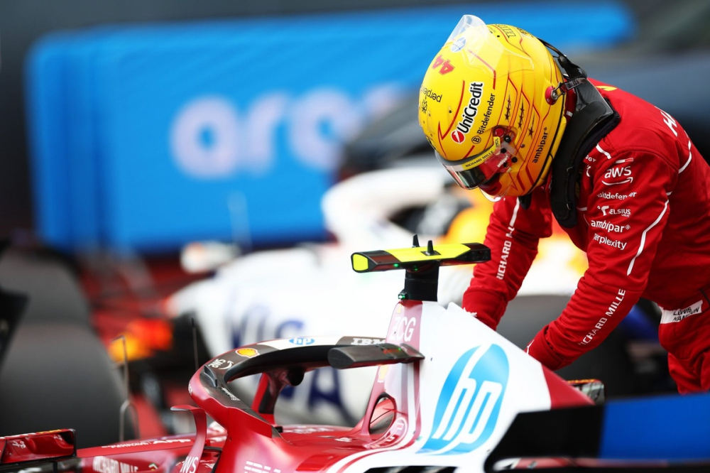 Hamilton tacle les tests d'ailerons renforcés : 