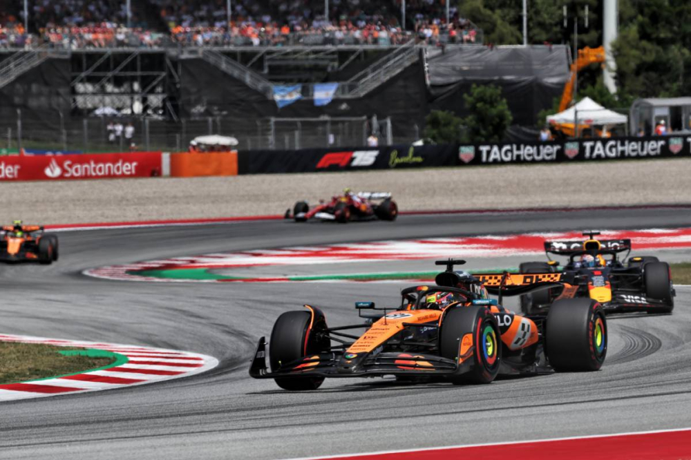 Doublé McLaren, 10 points d'avance pour Oscar Piastri, alors que Max Verstappen craque !