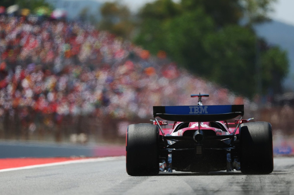 Leclerc sous enquête pour le contact avec Verstappen