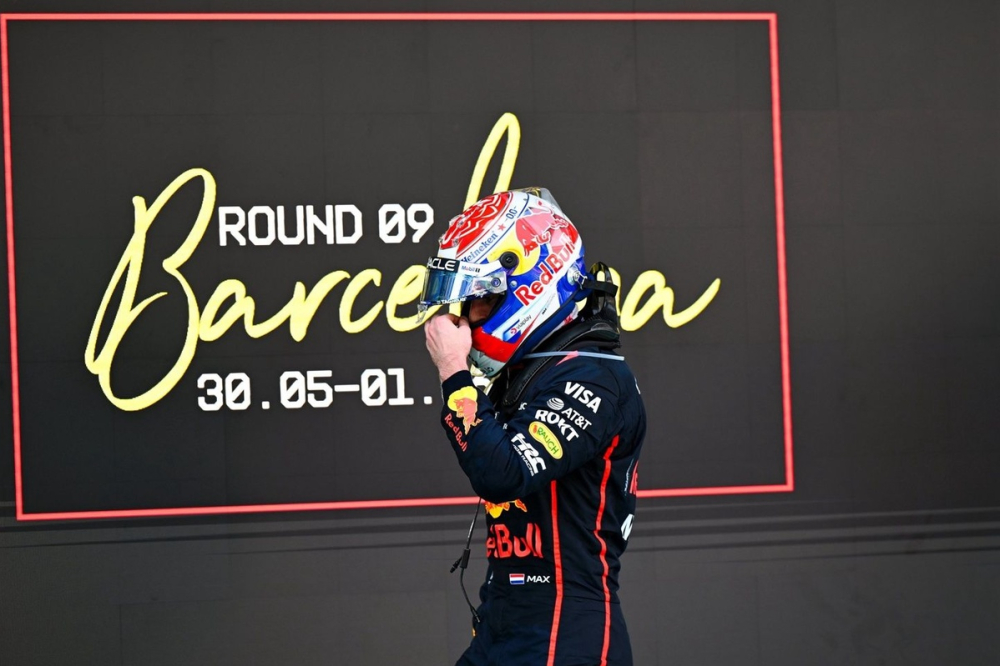 Verstappen désormais au bord de la suspension suite à son geste sur Russell