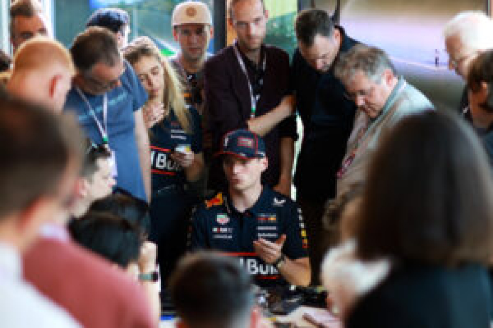 Max Verstappen se dit « impatient » de voir le rythme des Aston Martin en 2026