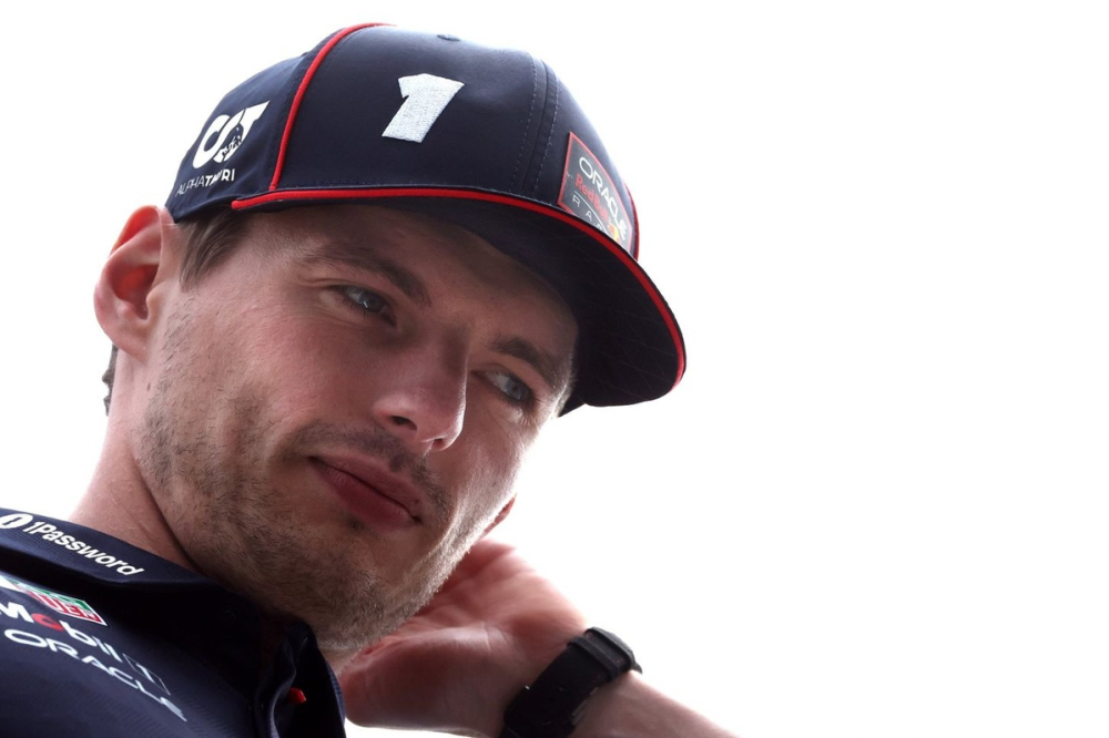 Verstappen refuse de changer son pilotage malgré le risque de suspension