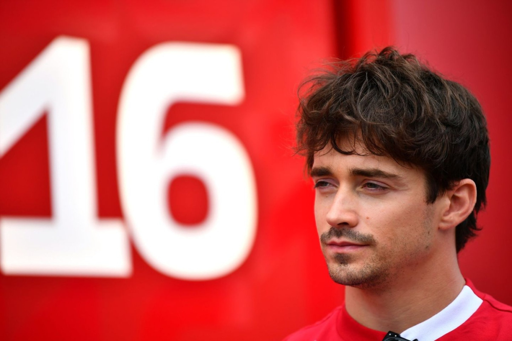 Leclerc répond aux rumeurs sur un départ de Ferrari : 
