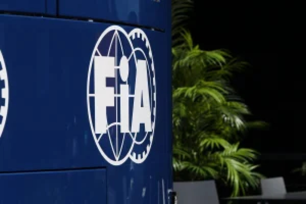 Derek Warwick suspendu de ses fonctions de commissaire par la FIA