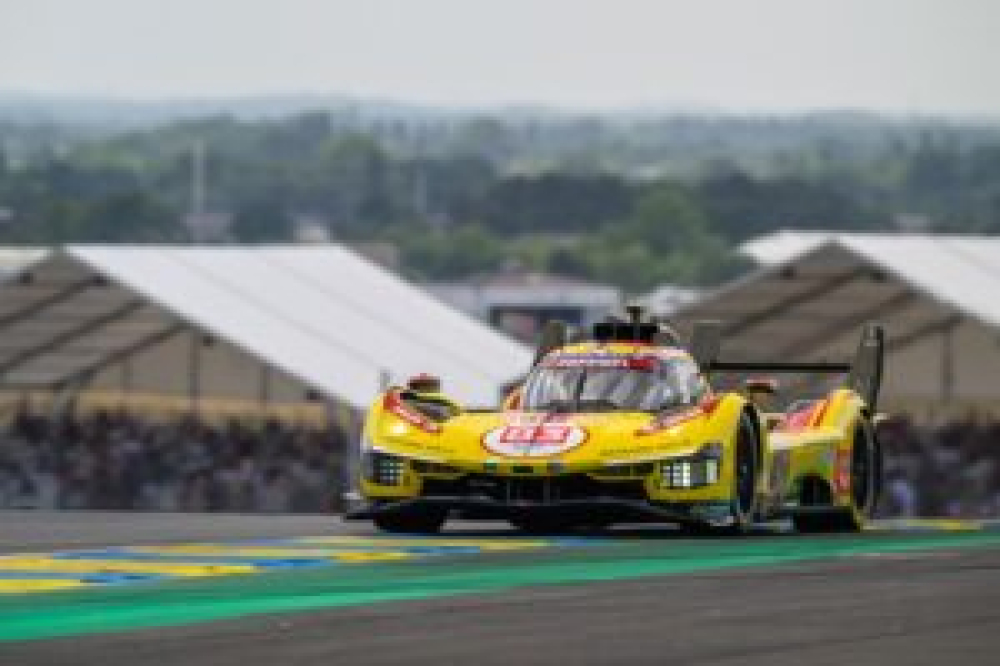 24 Heures du Mans : Kubica, Ye et Hanson font gagner la Ferrari privée