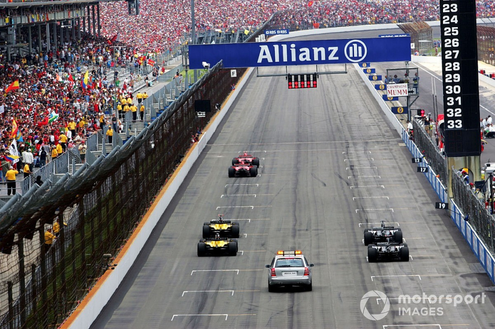 Six F1 au départ : il y a 20 ans, la farce d'Indianapolis