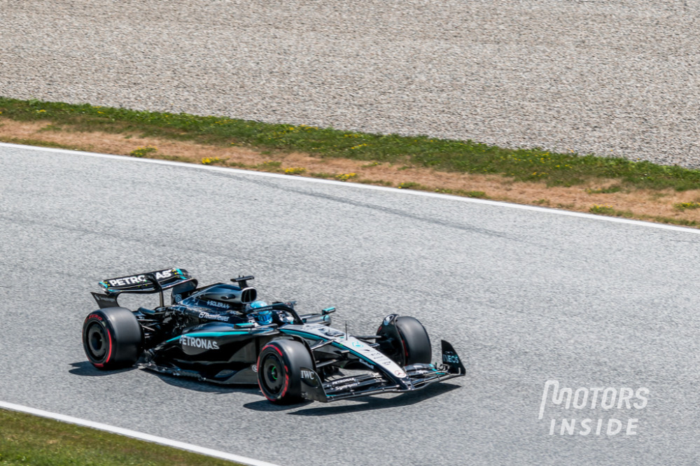 George Russell et Mercedes épinglés pour une sortie de garage dangereuse