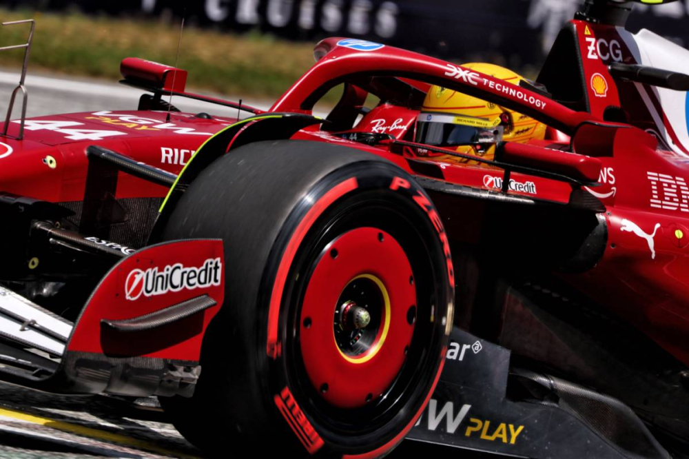 Lewis Hamilton met le feu aux qualifs… au sens propre comme au figuré !
