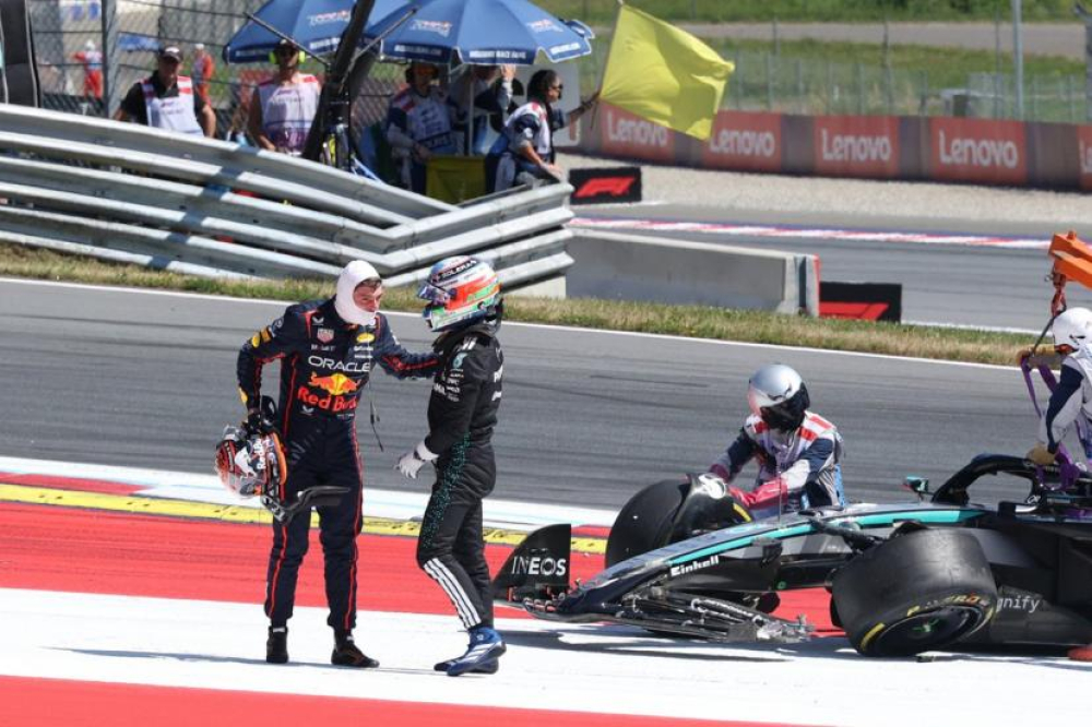 « Personne ne fait ça intentionnellement »  : Verstappen prend la défense d'Antonelli après leur accident au GP d'Autriche