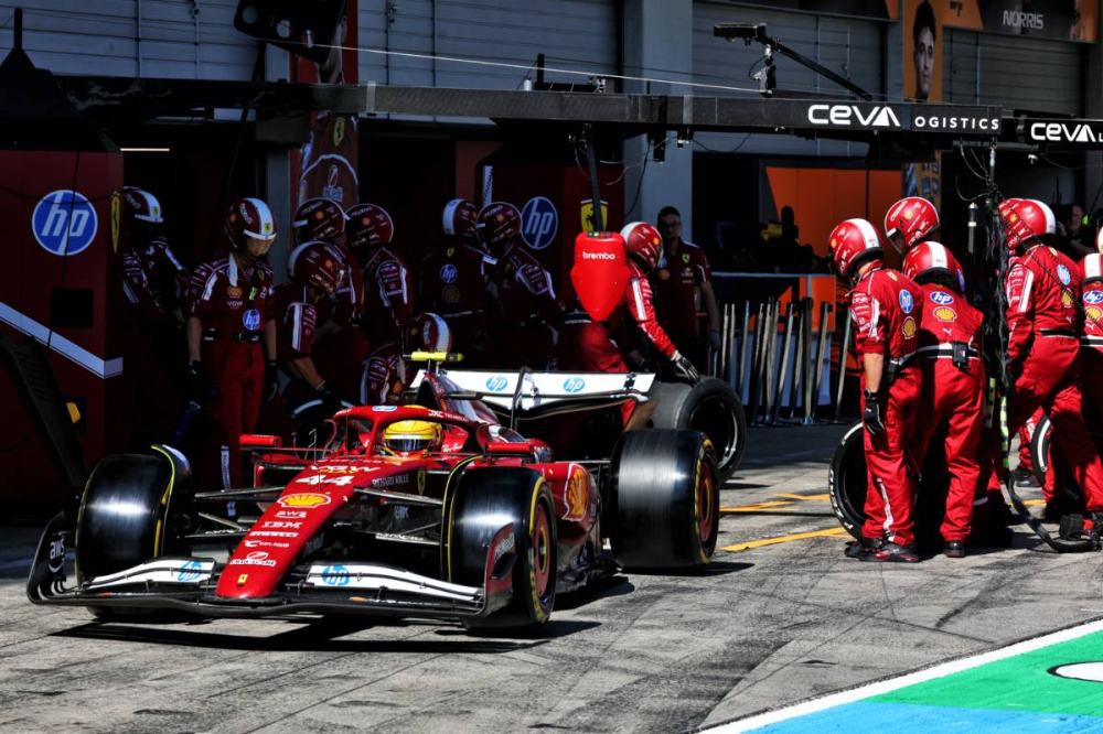 Lewis Hamilton retrouve le sourire : 