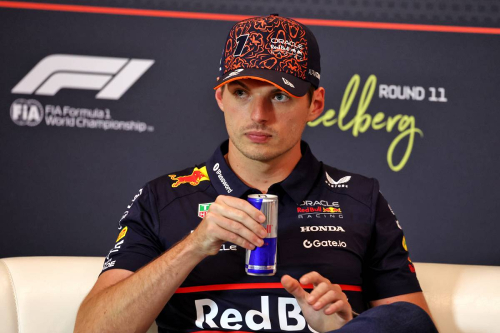 Transfert choc en F1 : Max Verstappen dit oui à Mercedes et lâcherait Red Bull