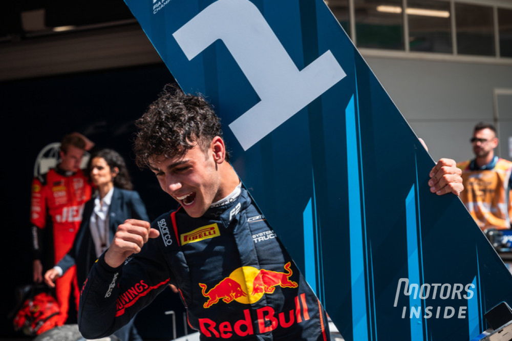 Arvid Lindblad enthousiaste à l'idée de faire ses débuts en EL1 avec Red Bull à Silverstone