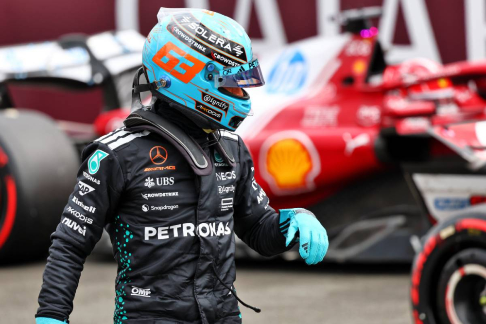 Russell bluffe Ferrari, Antonelli pénalisé : Mercedes rêve d’un podium à Silverstone