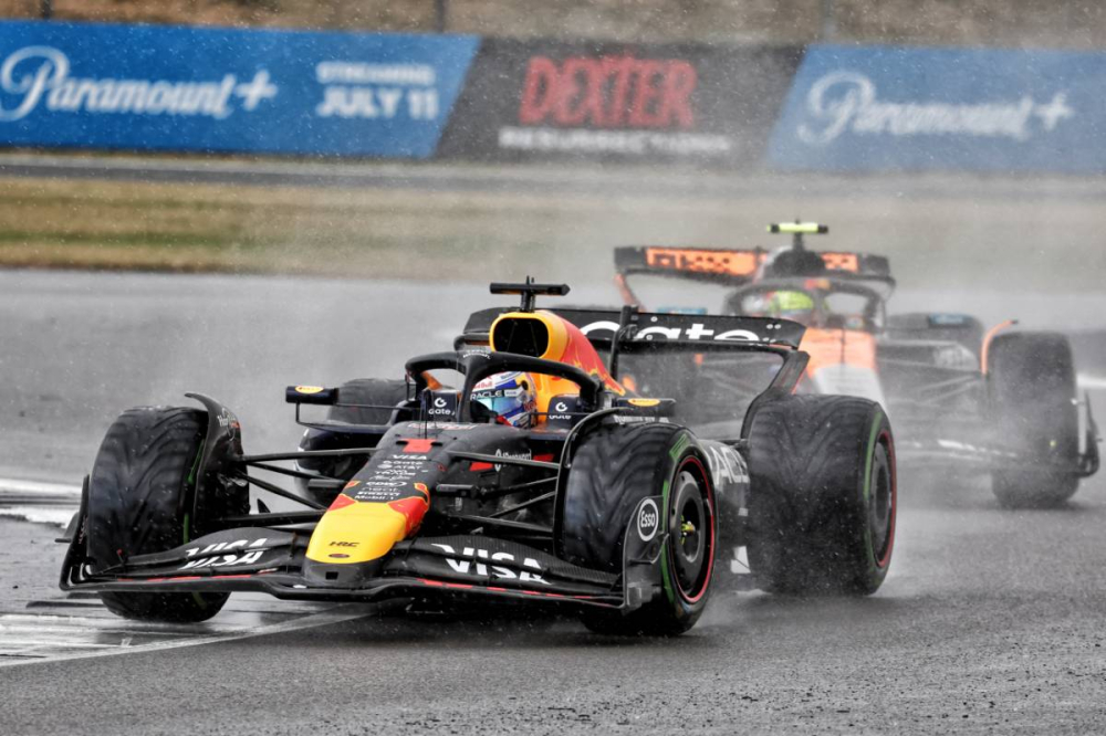 Max Verstappen piégé par la pluie : sa pole à Silverstone vire au cauchemar