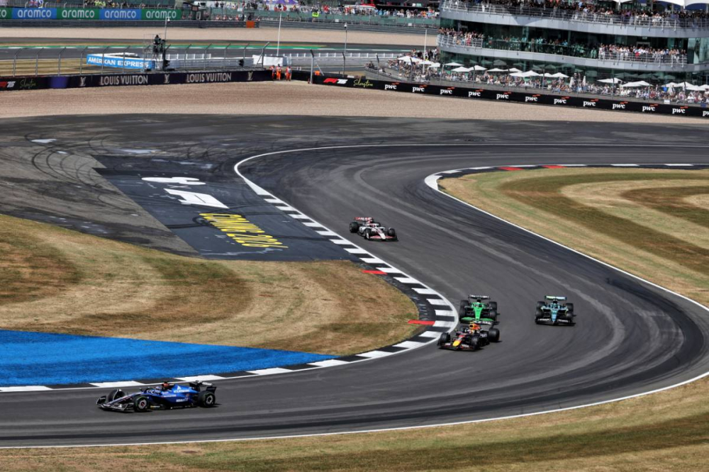 Alex Albon a sauvé les meubles pour Williams