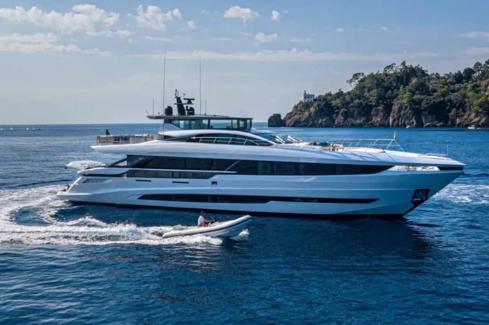 Meeting secret entre Max Verstappen et Toto Wolff en Sardaigne ?