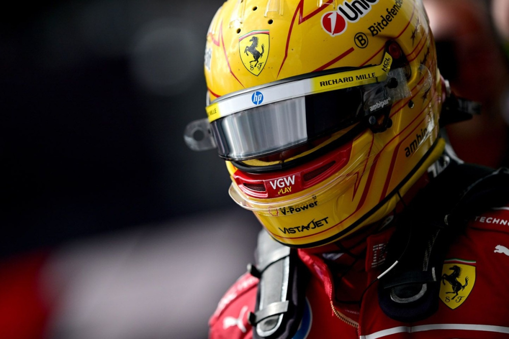 Hamilton veut discuter avec les designers Ferrari après un GP pénible
