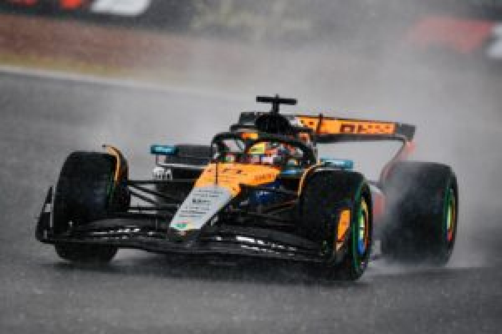Piastri justifie sa réticence à adopter la nouvelle suspension avant de McLaren