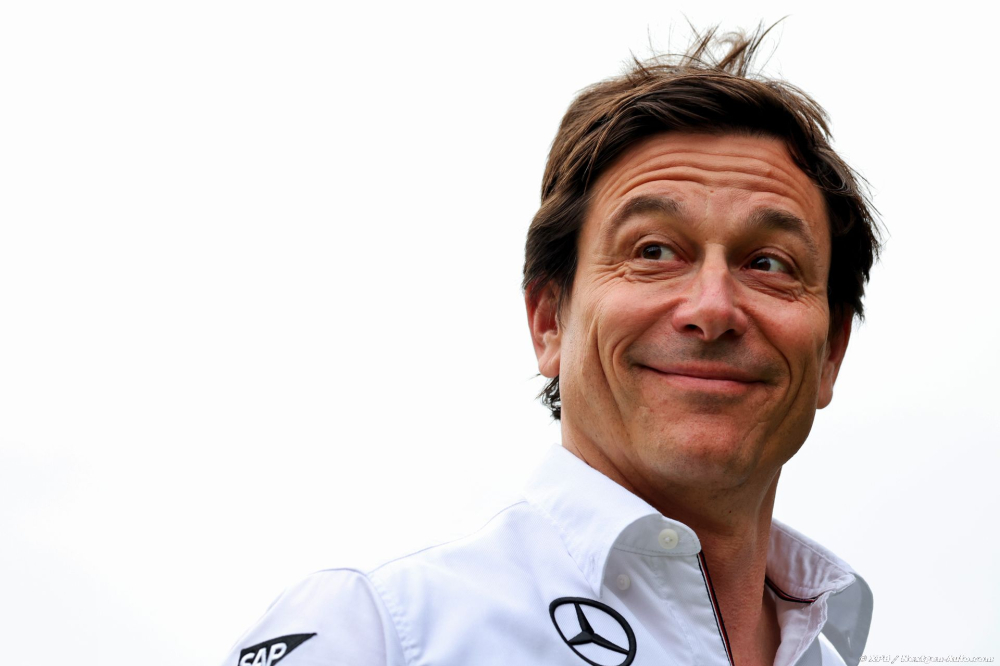 Wolff : le 'gant de fer' de Ben Sulayem à la FIA 'a parfois des avantages'