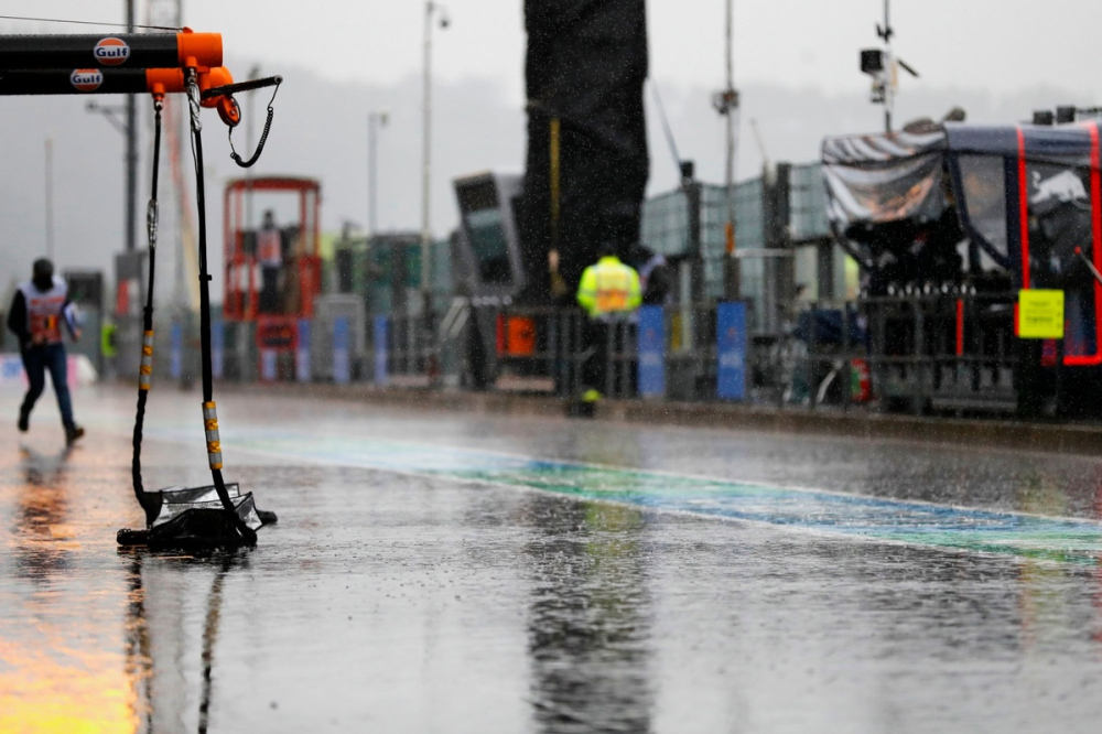 Pourquoi la pluie risque de gâcher l'expérience stratégique de Pirelli