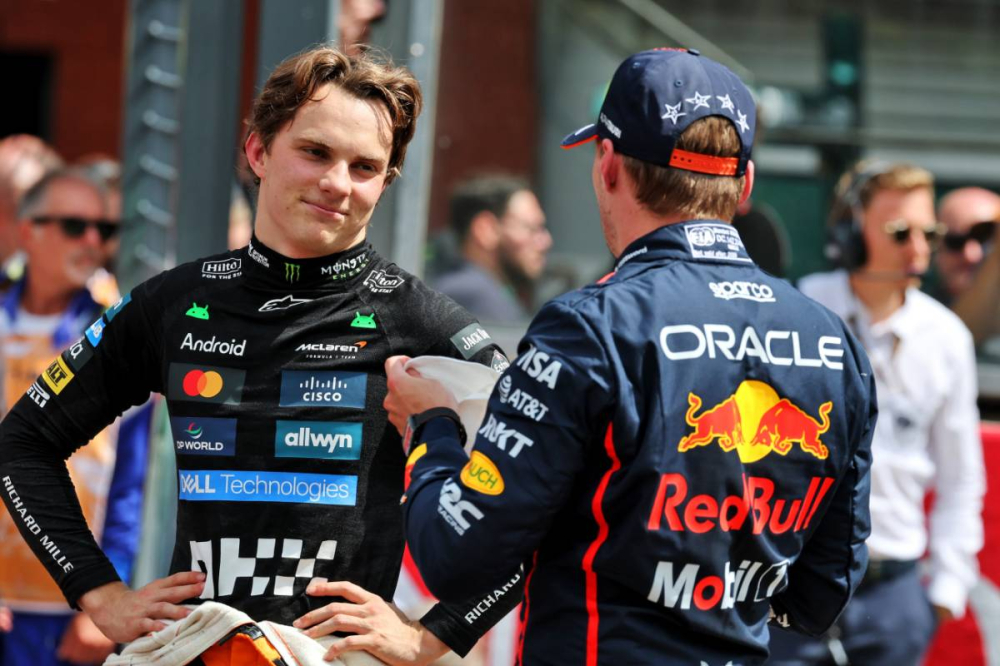 Oscar Piastri impuissant face à Verstappen : 