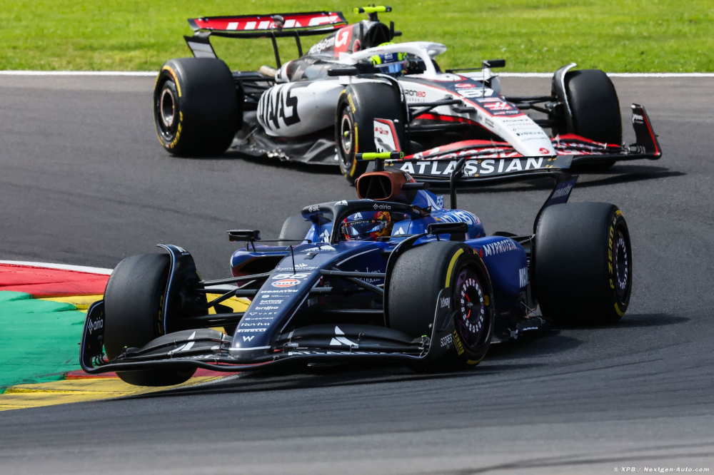 Sainz est heureux que 'rien ne se passe mal' pour lui en Belgique