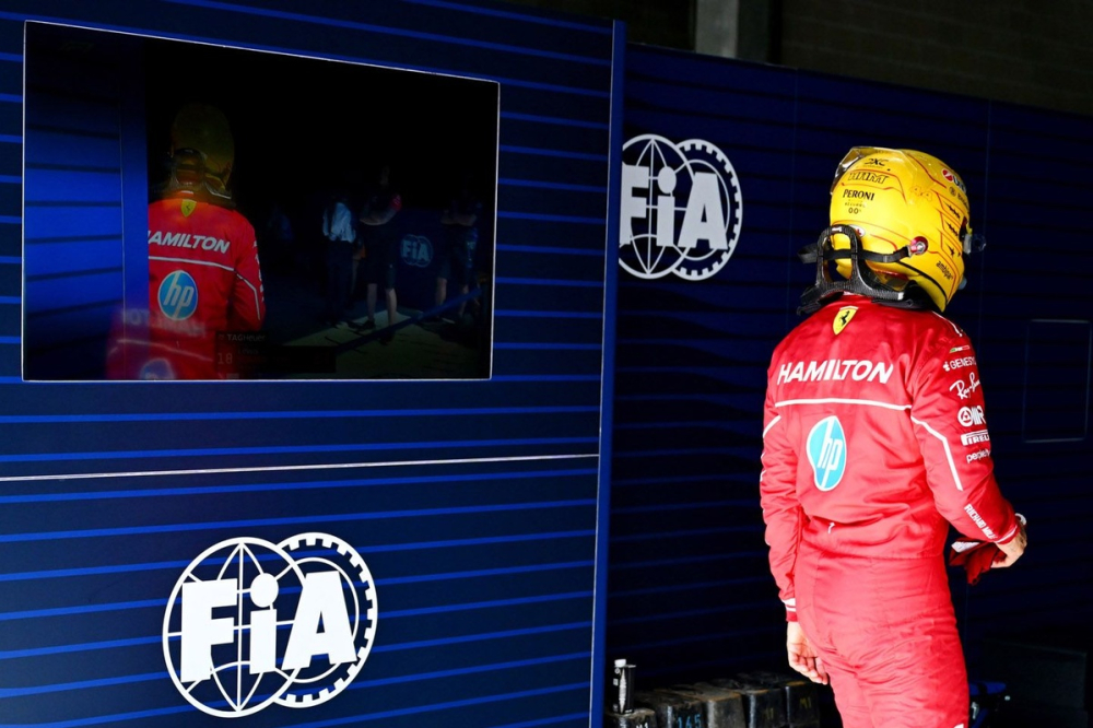 Hamilton s'excuse auprès de Ferrari après une 