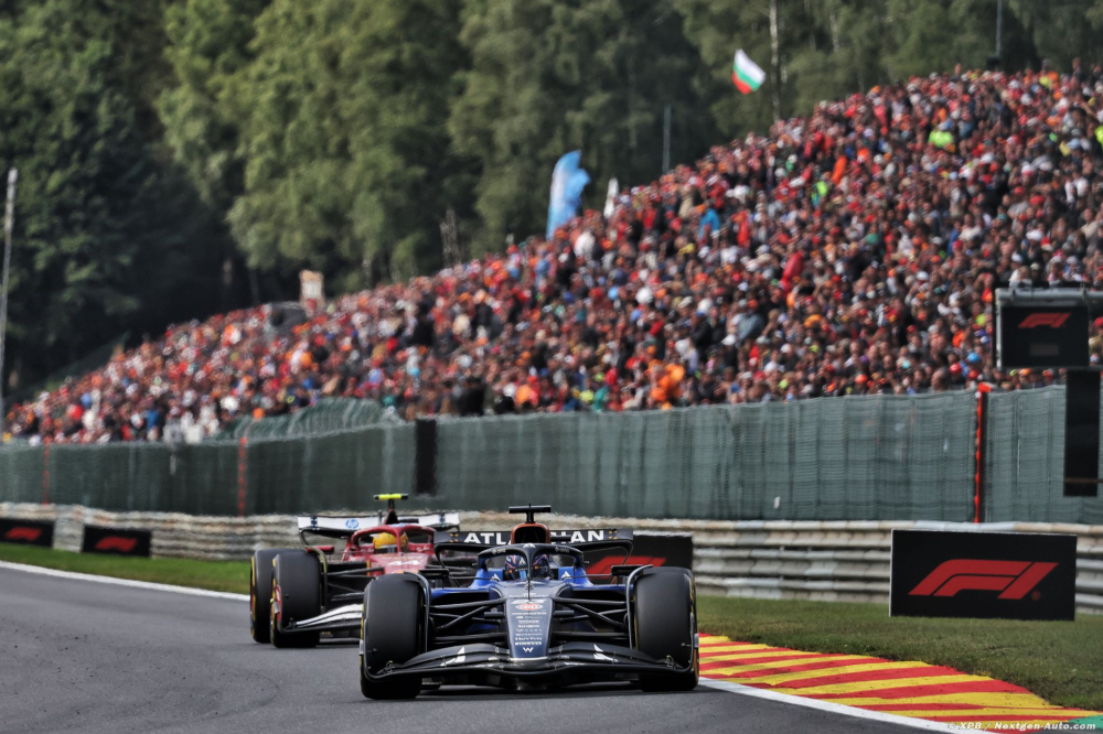 Albon est 'heureux', Sainz envisage 'des changements importants'